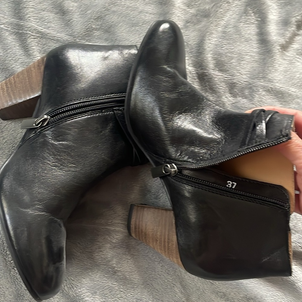 Bocage Innovation Booties View 4
